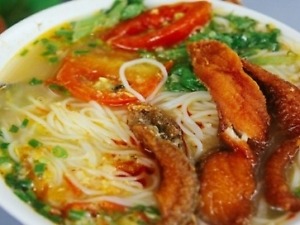 bún cá　（ブン魚）