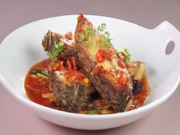 Cá rô phí sốt cà chua