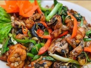 Ếch Xào Sả Ớt カエル辛味炒め