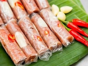 nem chua　（蒲鉾揚げ）