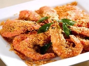 Tôm rang muối　（エビのスパイス炒め）