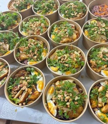 Bún Trộn Má Đùi