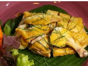 Gà hấp lá chanh