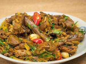 Chim câu xào hành răm