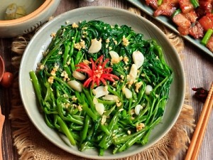 Rau muống xào tỏi