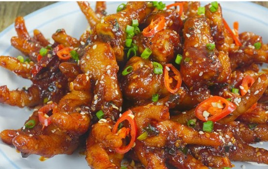 Chân gà chiên mắm