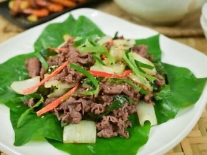Bò xào lá lốt